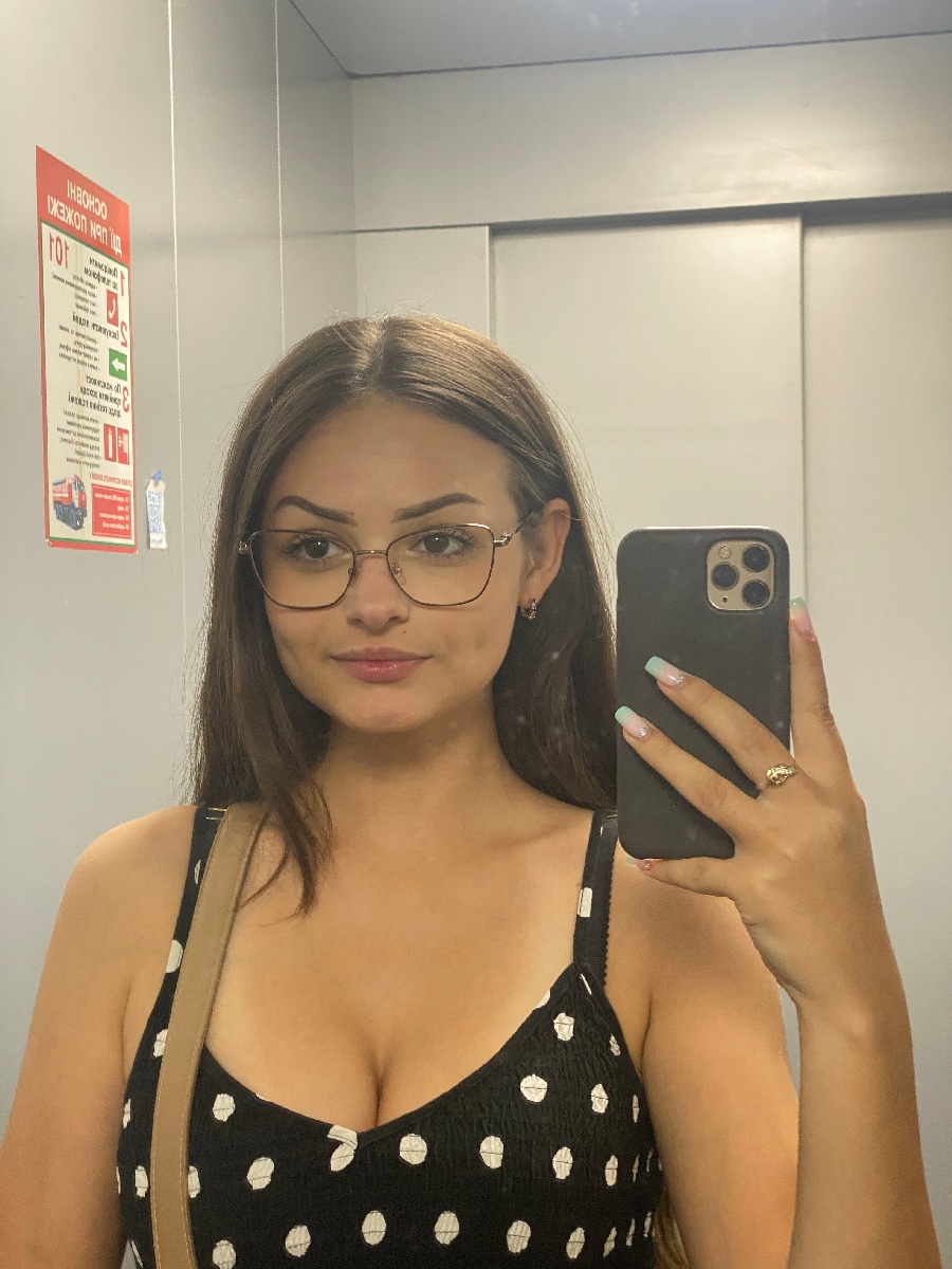 Sexy model Stacy in San Antonio